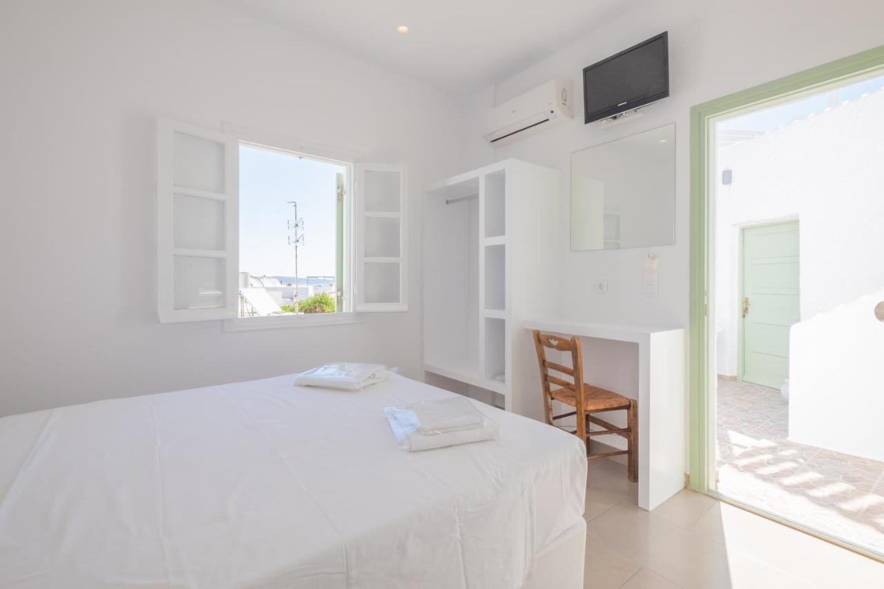 Lorenzo Studios And Suites Paros Nausa Zewnętrze zdjęcie