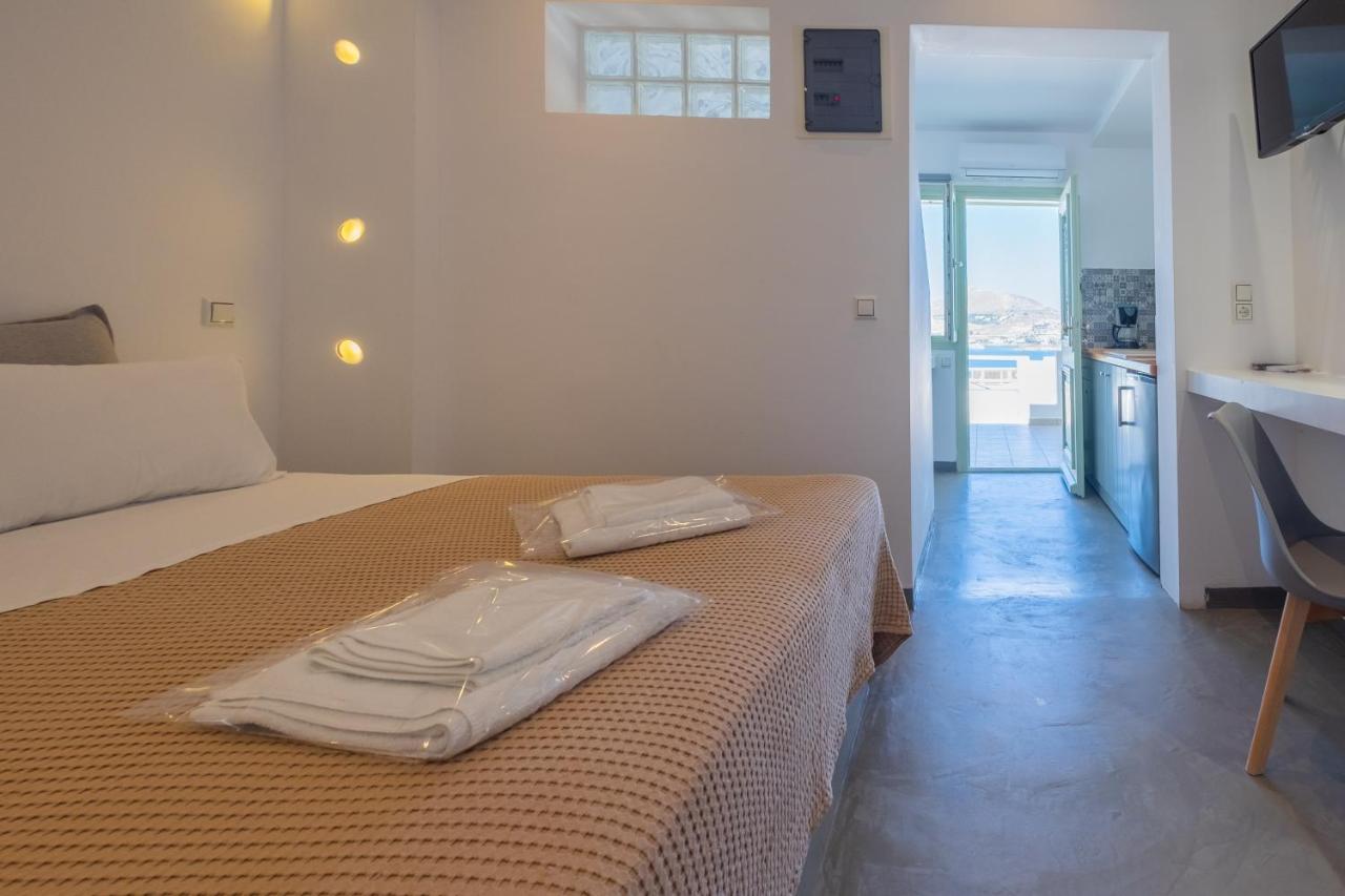 Lorenzo Studios And Suites Paros Nausa Zewnętrze zdjęcie