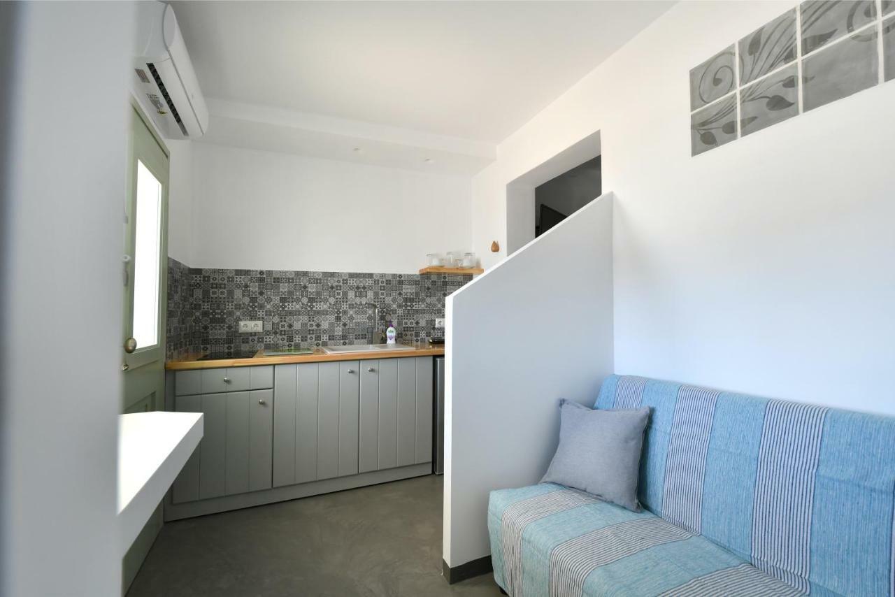 Lorenzo Studios And Suites Paros Nausa Zewnętrze zdjęcie